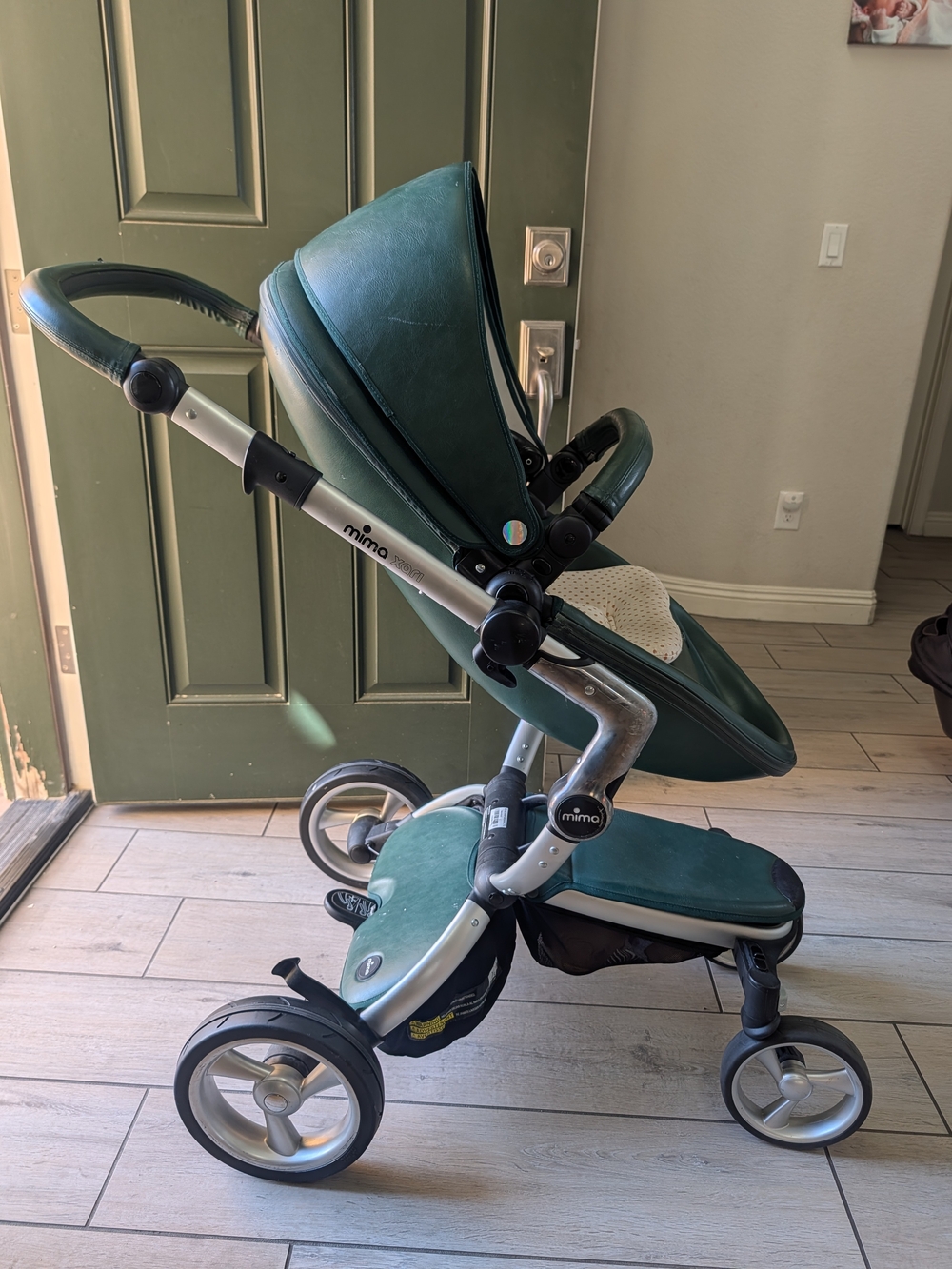 MiMa Xari Max & Bassinet - Green Convertible Stroller